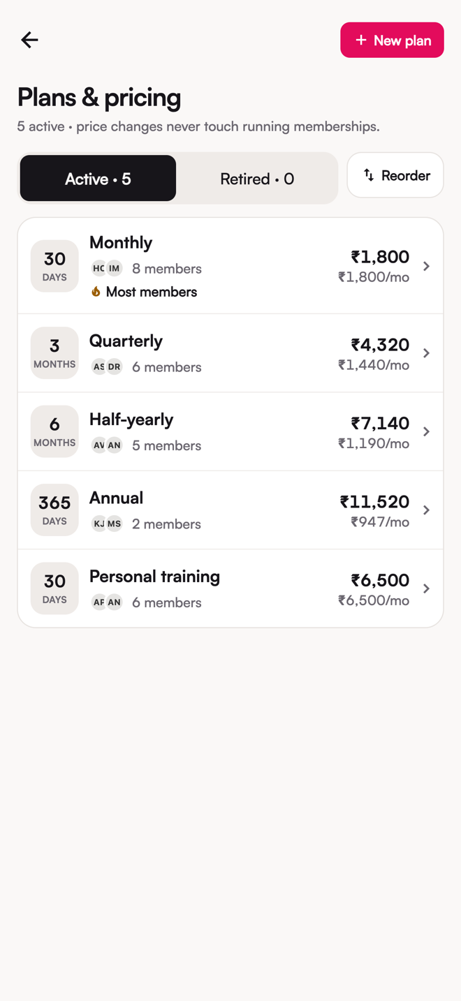 The Plans and pricing screen listing the club's plans with their durations and amounts.